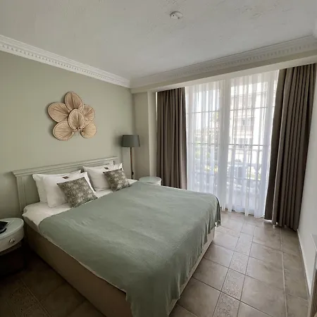 Hotel Conny's (adults Only) 2*