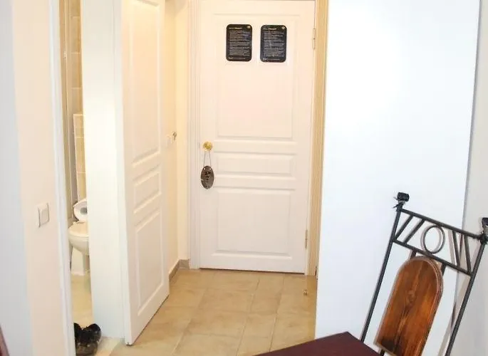 호텔 Conny's (adults Only)