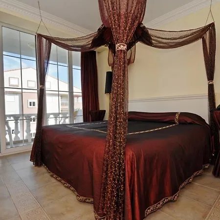 Hotel Conny's (adults Only) Sidé