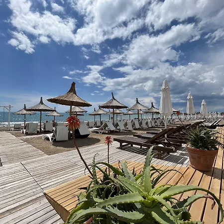 Conny's (adults Only) سيدي