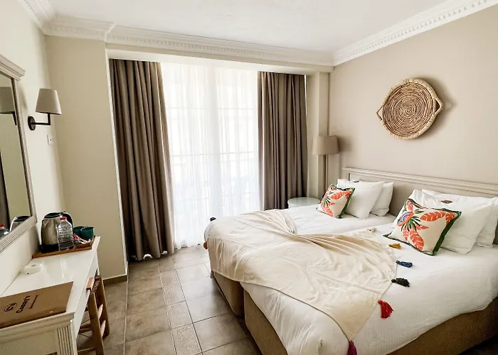 Conny's (adults Only) 2* Side