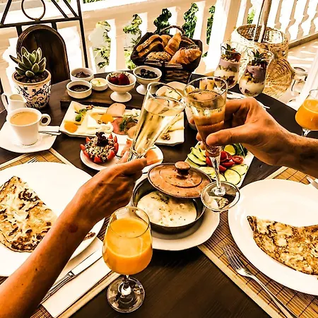 Conny's (adults Only) Side